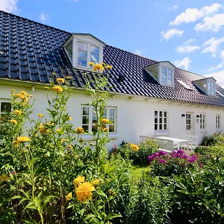 度假居 Landlig Idyl Kun 15 Minutter Fra Aalborg Centrum *