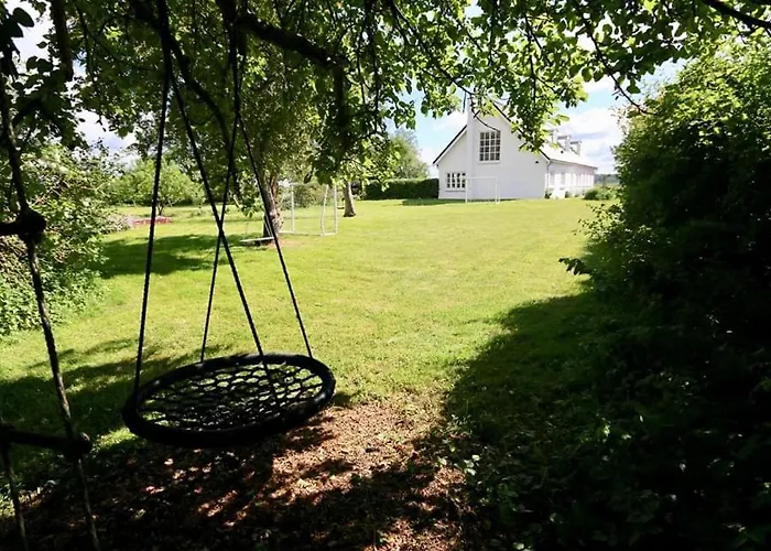 Feriehus Landlig Idyl Kun 15 Minutter Fra Aalborg Centrum Klarup