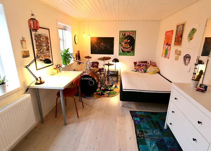Landlig Idyl Kun 15 Minutter Fra Aalborg Centrum